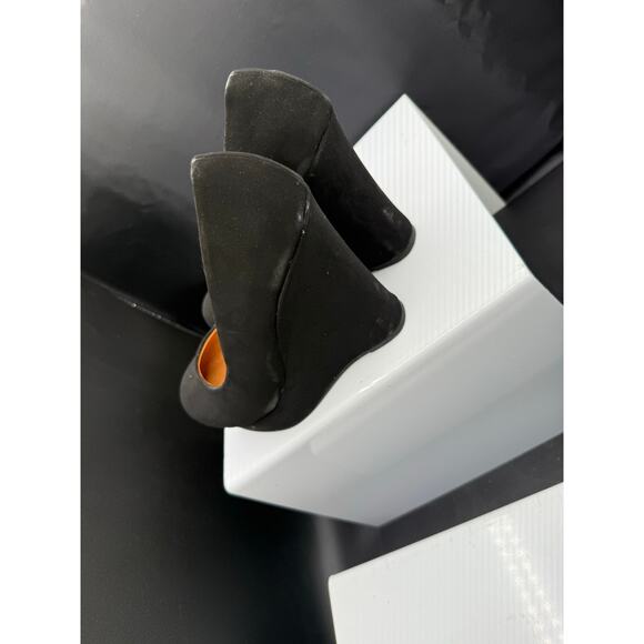 Top Moda Black Suede Wedge Heels - Size 8W - Picture 10 of 12